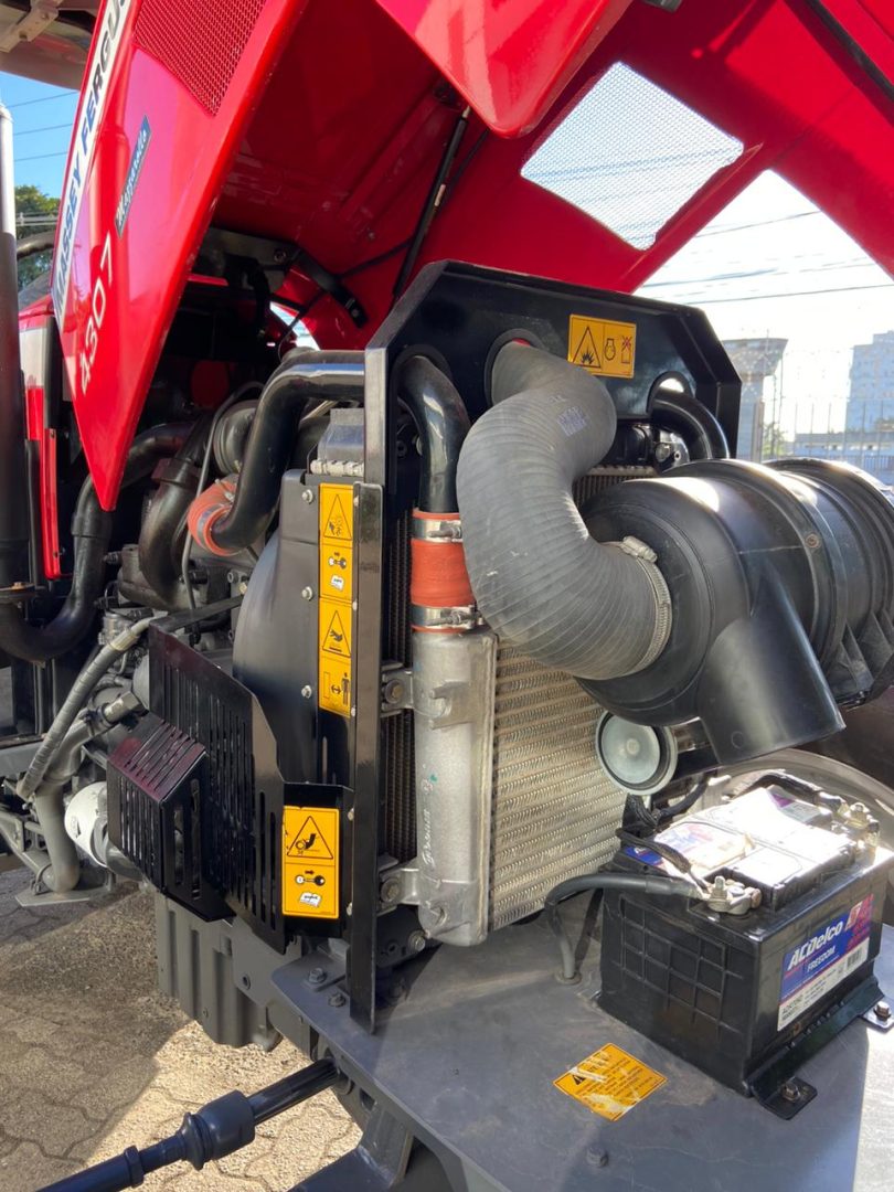 
								Massey Ferguson 4307 full									