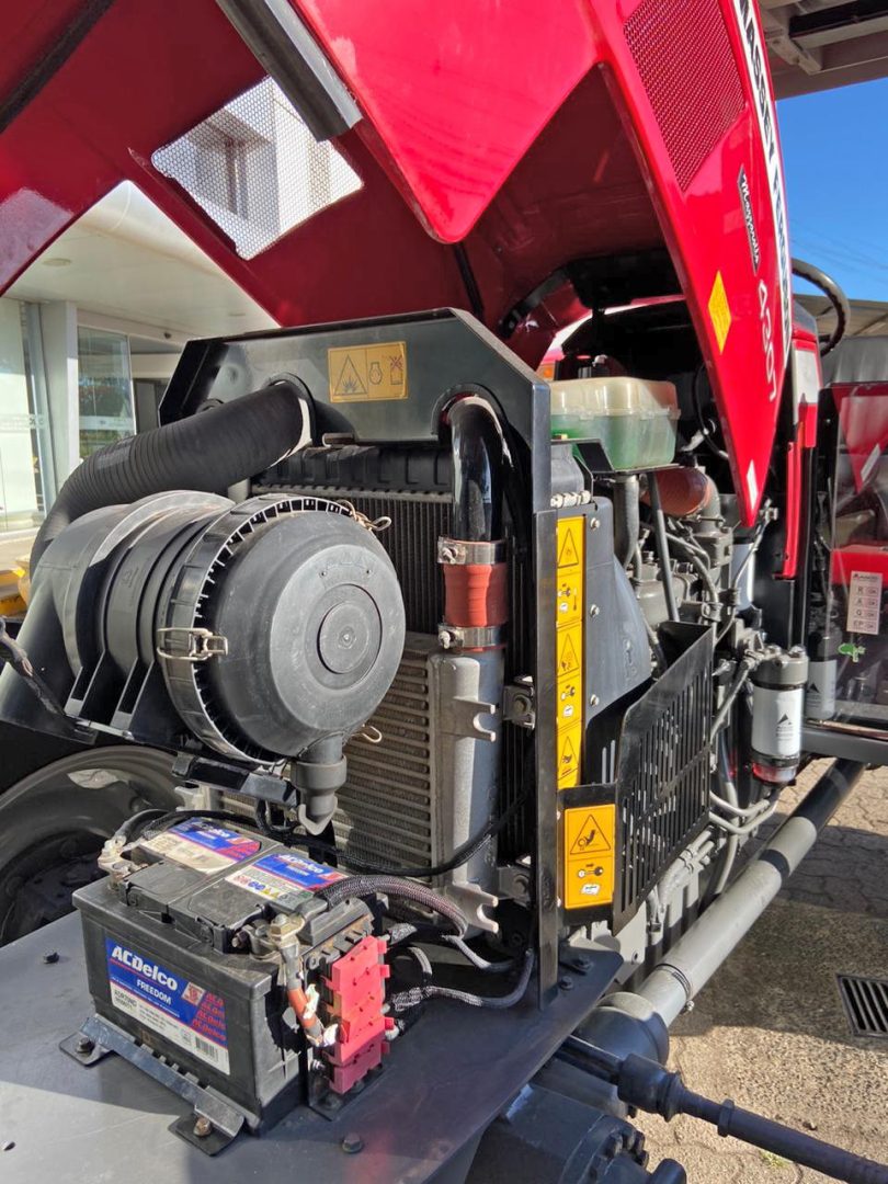 
								Massey Ferguson 4307 full									
