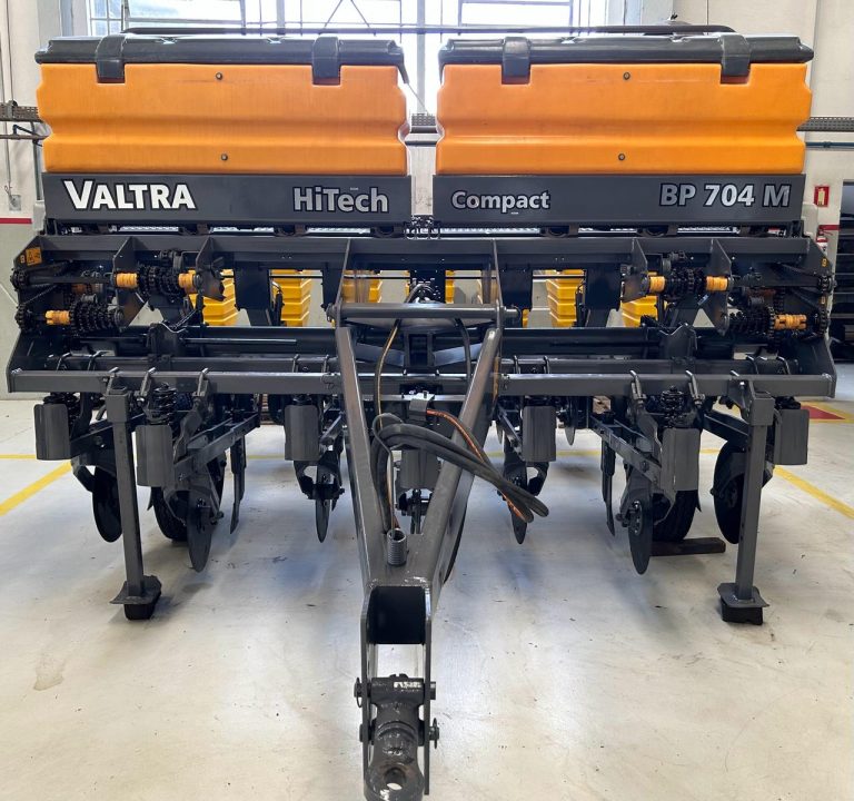 Valtra Hitech Compact BP704 7 linhas