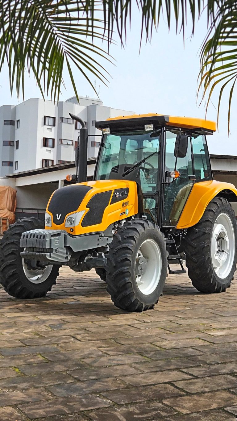 Valtra A950 4×4 cab.