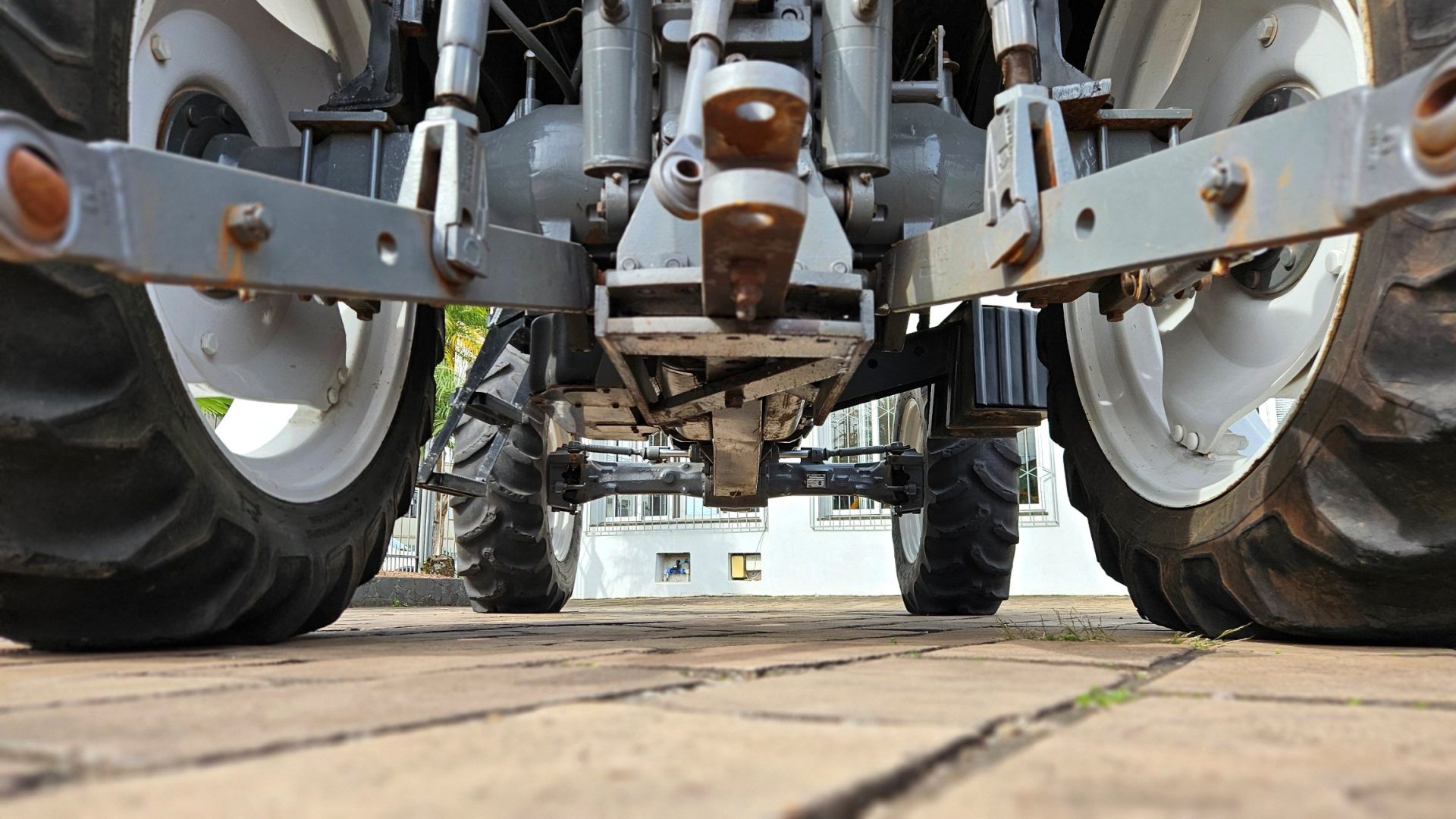 
								Valtra A950 4×4 cab. full									