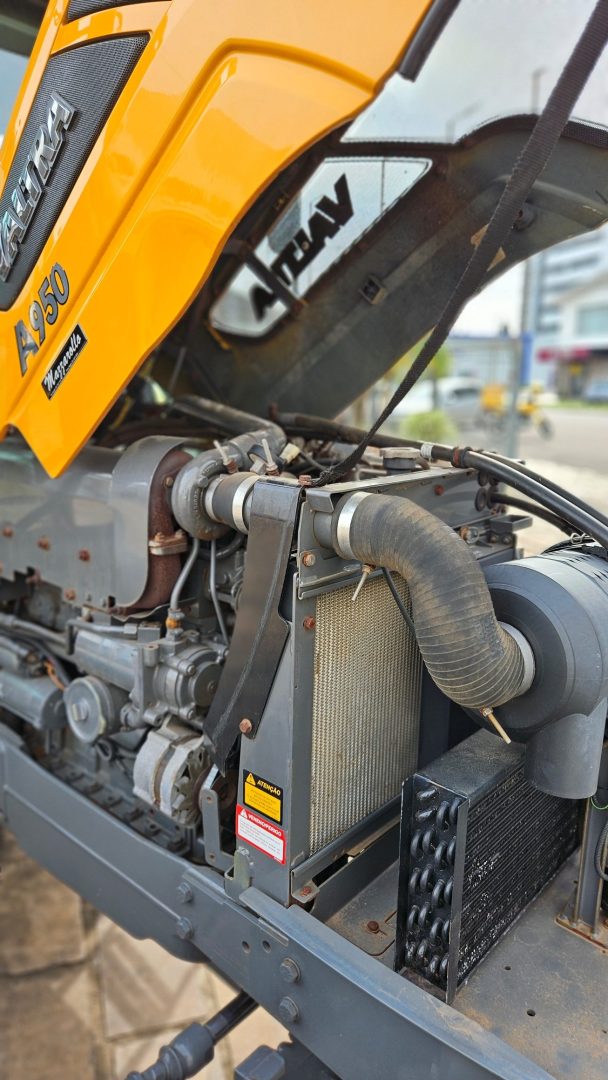 
								Valtra A950 4×4 cab. full									