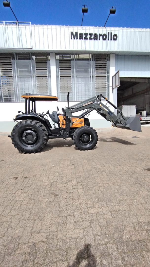 
								Valtra 800 4×4 ano 1999 com plaina BAND 550 full									